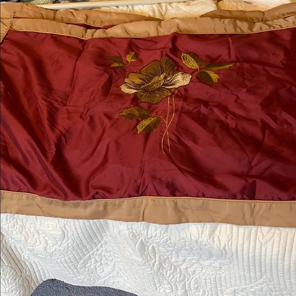 2 shams 39” x 23” burgundy and gold sham - Picture 3 of 5